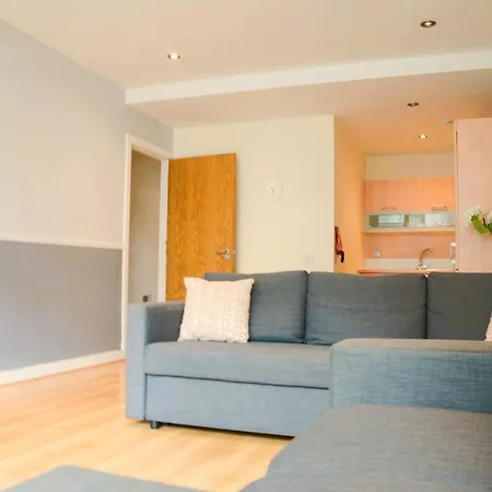 Apartment Luxe Apt In The Heart Of
