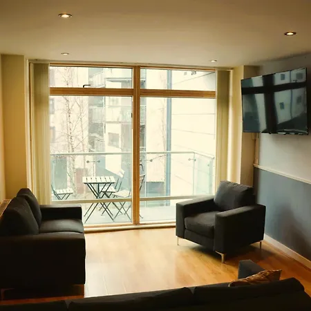 Luxe Apt In The Heart Of Apartment